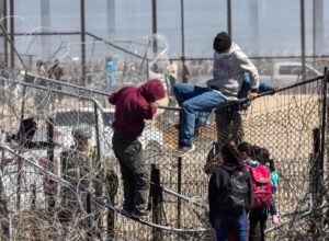 Immigration is an issue that divides even libertarians. While far from an expert on immigration policy, I think I can discern some common ground in the debate.
