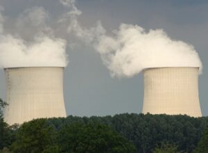 This 64-page guide covers nine of the most important energy issues facing the country today, from air quality and biofuels to natural gas and nuclear power.